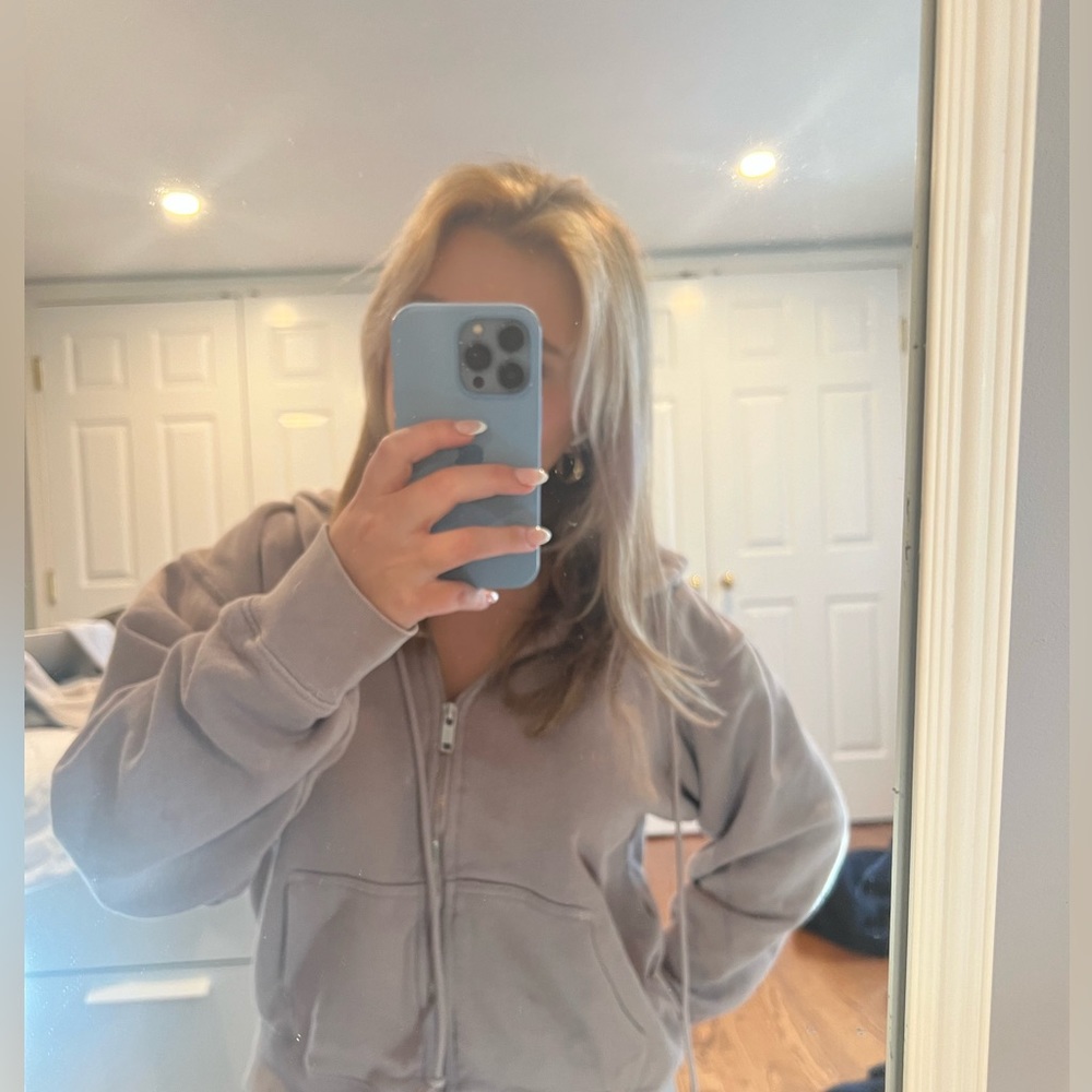 Brandy Melville zip up sweatshirt